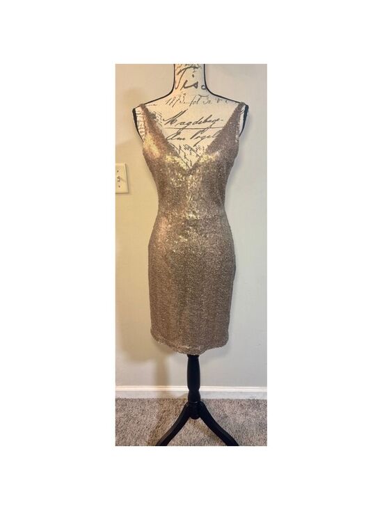 Lulus Dresses & Skirts - Women's Lulus Gold Sequin V-Neck Cocktail Dress Size M
